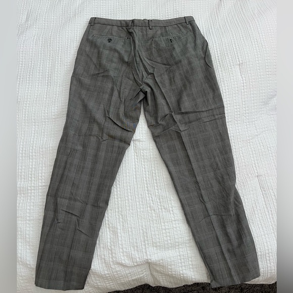 Calvin Klein Men’s Trousers - Picture 2 of 4